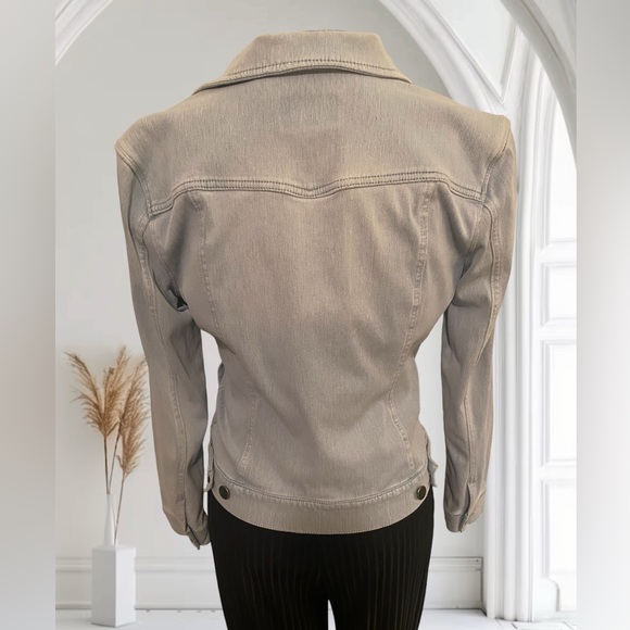 Bleach Out Denim Jacket - Picture 4 of 14